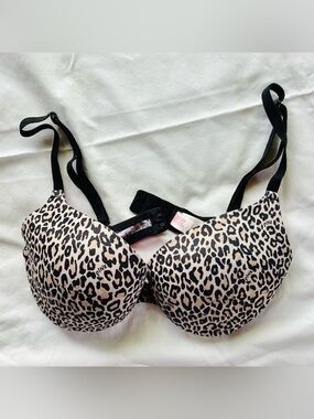 PINK Victorias Secret Bra 34C Wear Everywhere Push-up Leopard Print Underwire